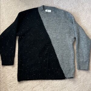 Goodnight Macaroon gray/black speckled sweater small